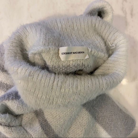 Goodnight Macaroon Striped Grey White Sweater - Picture 6 of 7